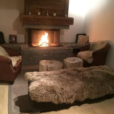 Chalet M